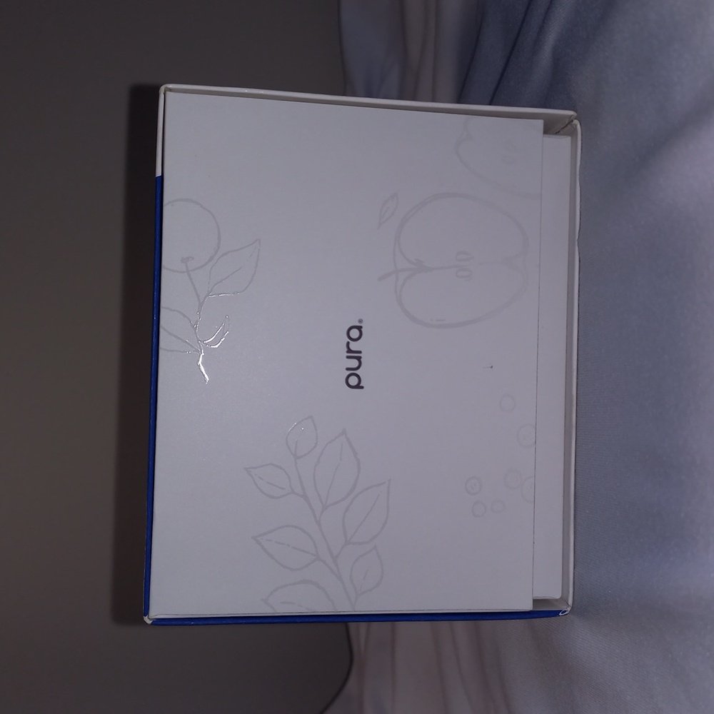 Capri Blue Pura 4 - Smart Fragrance Diffuser Kit -  (Volcano) - Picture 3 of 10